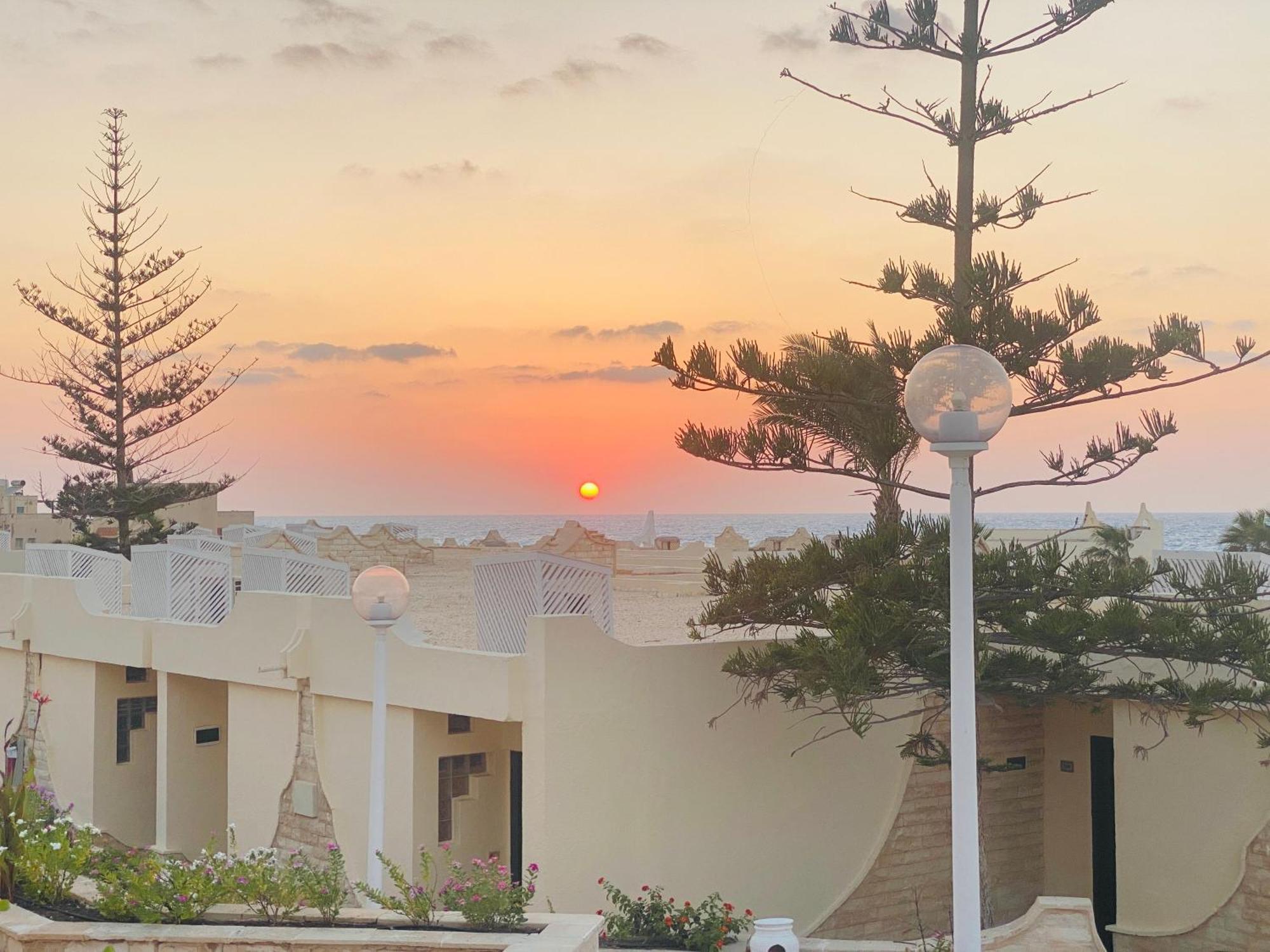 Borg El Arab Beach Resort Exterior photo Sunset in Safi